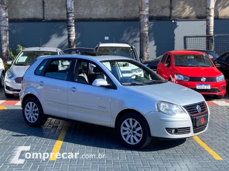 Volkswagen POLO 1.6 MI Sportline 8V 4 portas