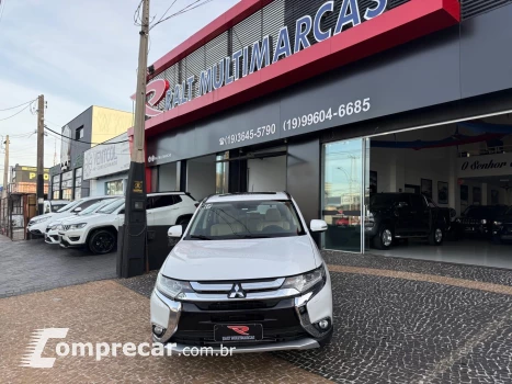 OUTLANDER 2.2 MIVEC DI-D DIESEL HPE-S AWD AUTOMÁTICO