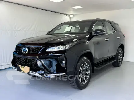 HILUX SW4 2.8 D-4d Turbo Diamond 7L 4X4