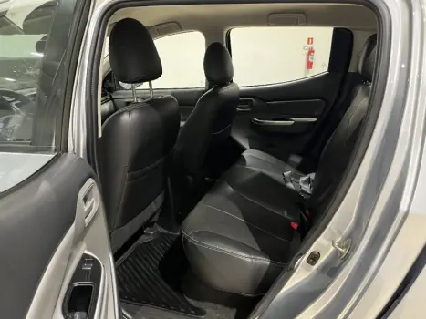 L200 TRITON 2.4 16V Turbo GLS CD 4X4