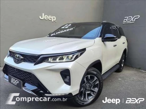 Toyota HILUX SW4 2.8 D-4d Turbo Diamond 7L 4X4 4 portas