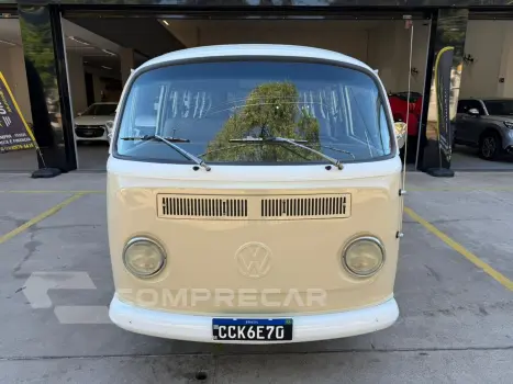 Kombi 1.6 Std 8V Gasolina 3P Manual