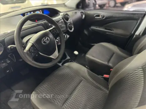 ETIOS 1.5 XS Sedan 16V