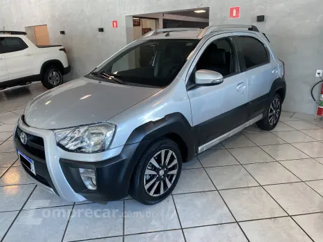 Toyota ETIOS CROSS 1.5 16V 4 portas
