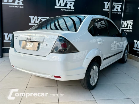 FIESTA 1.6 MPI Sedan 8V