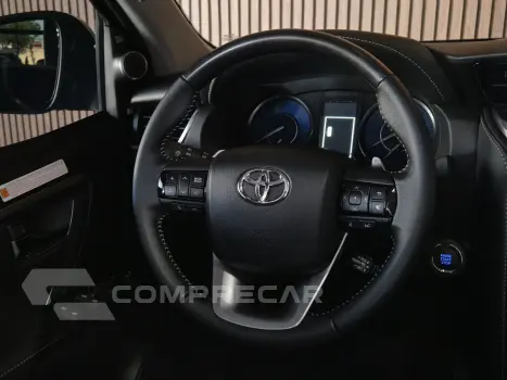HILUX SW4 2.8 D-4d Turbo SRX Platinum 4X4