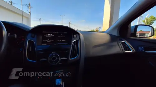 FOCUS 2.0 Titanium Fastback 16V