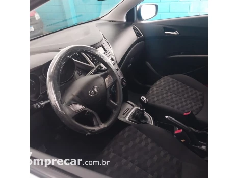 HB20 1.6 COMFORT PLUS 16V FLEX 4P MANUAL
