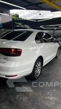 Jetta 1.4 16V 4P TSI COMFORTLINE AUTOMÁTICO