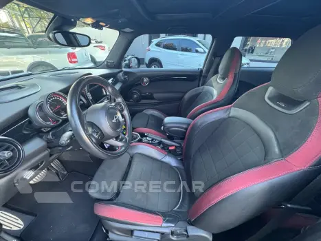 John Cooper Works 2.0 16V TURBO AUTOMÁTICO