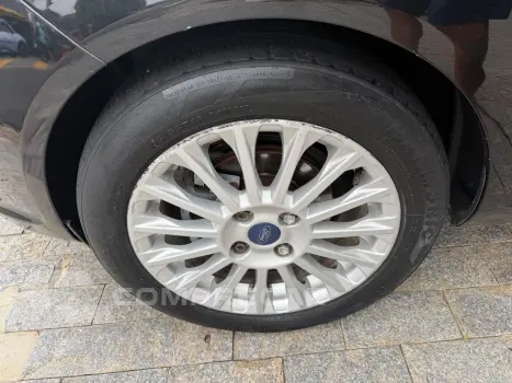 FIESTA 1.6 Titanium Hatch 16V