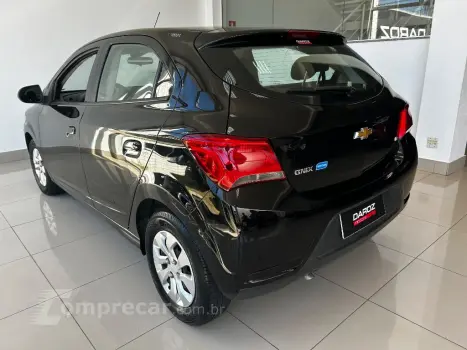 ONIX HATCH LT 1.0 8V FlexPower 5p Mec.