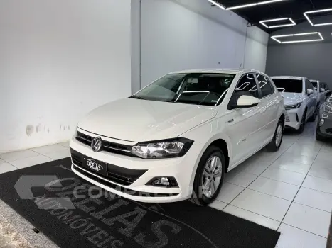 Volkswagen POLO 1.0 200 TSI Comfortline 4 portas