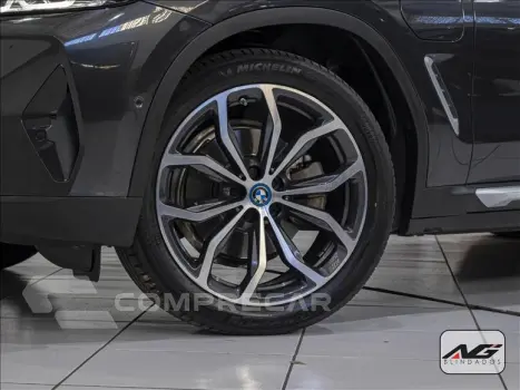 X3 2.0 16V X Line30e