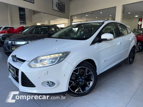 FORD FOCUS 2.0 Titanium Plus Sedan 16V 4 portas