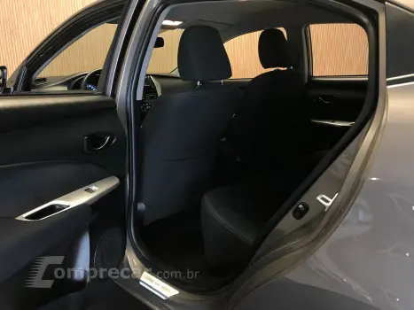 Yaris 1.5 16V Flex Sedan Xl Live Multidrive