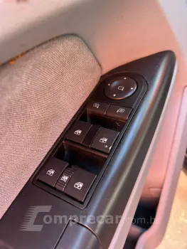 VECTRA 2.0 MPFI Elegance 8V