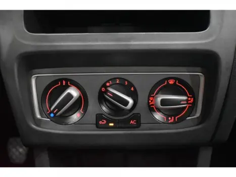 FOX - 1.0 MI 8V 4P MANUAL