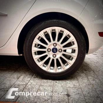 FIESTA 1.6 Titanium Hatch 16V