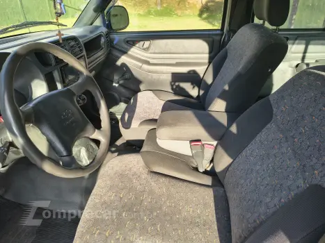 S10 2.4 MPFI Advantage 4X2 CD 8V