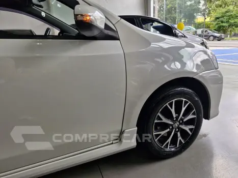 ETIOS 1.5 PLATINUM SEDAN 16V FLEX 4P AUTOMÁTICO