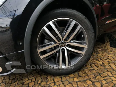 Tiguan 2.0 300 Tsi Gasolina Allspace R-Line Automático