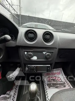 CELTA 1.0 MPFI Life 8V