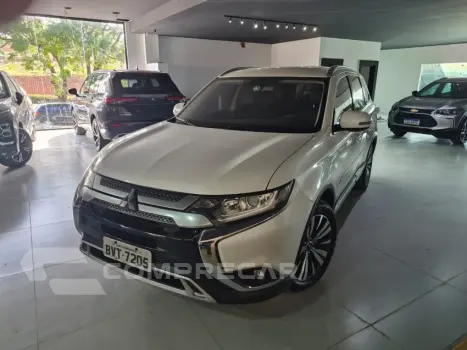 Mitsubishi OUTLANDER 2.0 Mivec Sport HPE 4 portas