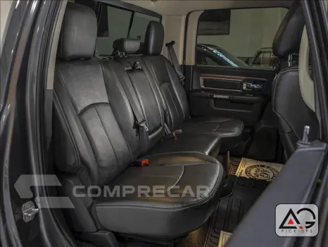 CLASSIC 5.7 V8 Laramie Night Edition CD 4X4