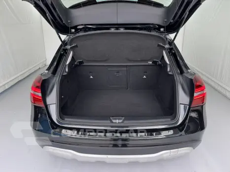 GLA 200 1.6 CGI Style 16V Turbo