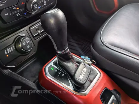 RENEGADE 2.0 16V TURBO DIESEL TRAILHAWK 4P 4X4 AUTOMÁTICO