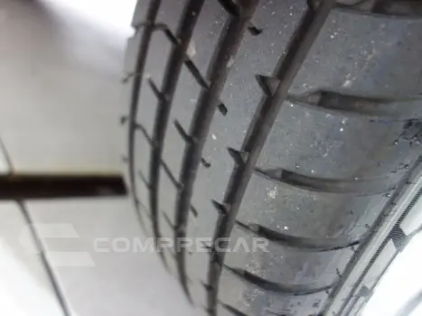 FOX - 1.0 MI 8V 4P MANUAL