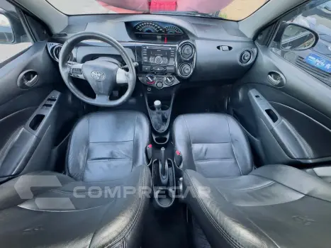 Etios Sedan 1.5 16V 4P FLEX XLS