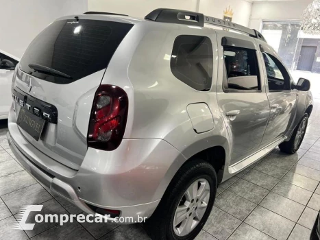 DUSTER 16 D 4X2