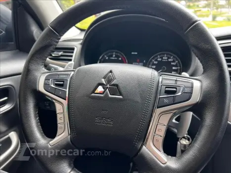 L200 TRITON 2.4 16V Turbo Sport HPE CD 4X4