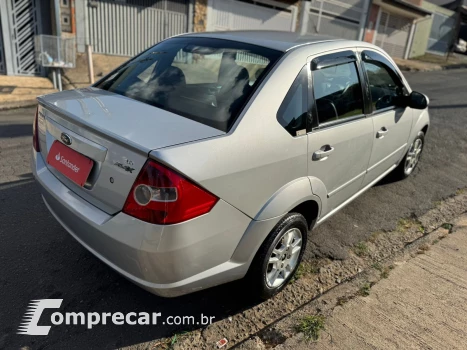 FIESTA 1.6 MPI Sedan 8V