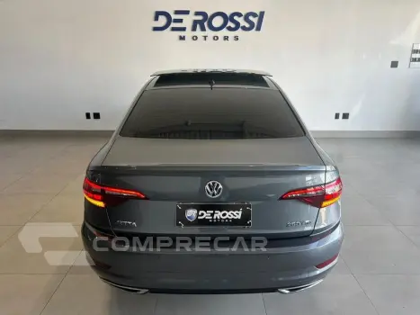 JETTA R-LINE 250 TSI 1.4 FLEX 16V AUT.