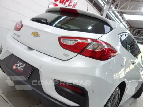 CRUZE HATCH - 1.4 TURBO SPORT6 LTZ 16V 4P AUTOMÁTICO