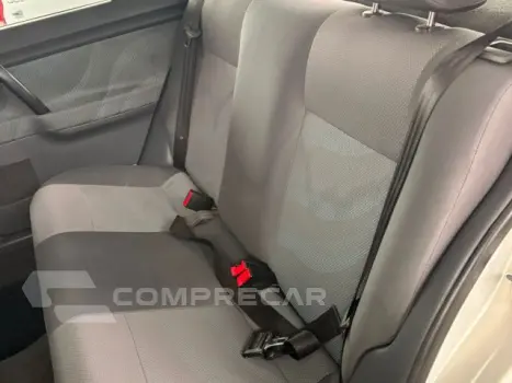 POLO SEDAN - 1.6 8V 4P MANUAL