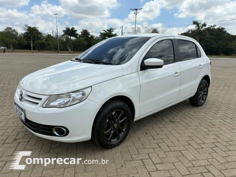 Volkswagen GOL 1.0 8V 4 portas