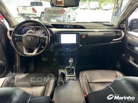 HILUX 2.8 D-4D TURBO DIESEL CD SRX 4X4 AUTOMÁTICO