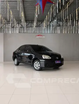 Toyota ETIOS 1.5 XS Sedan 16V 4 portas