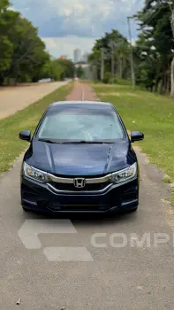 CITY 1.5 DX Sedan 16V