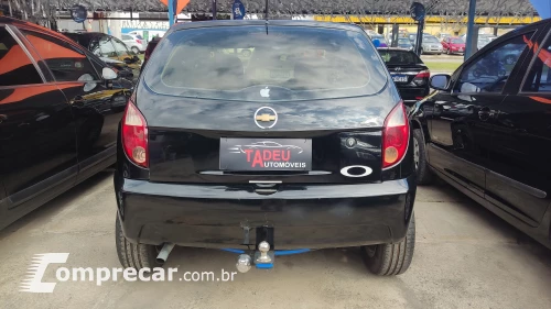 CELTA 1.0 MPFI Life 8V