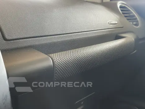 NEW BEETLE 2.0 MI 8V GASOLINA 2P AUTOMATICO