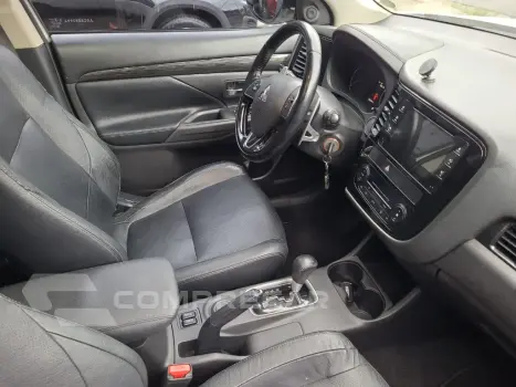 OUTLANDER 2.0 16V 160cv Aut.
