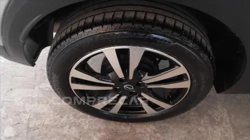 KICKS PLAY 1.6 16V FLEXSTART SENSE XTRONIC