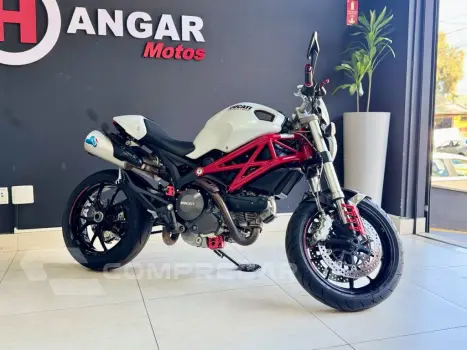 MONSTER 796