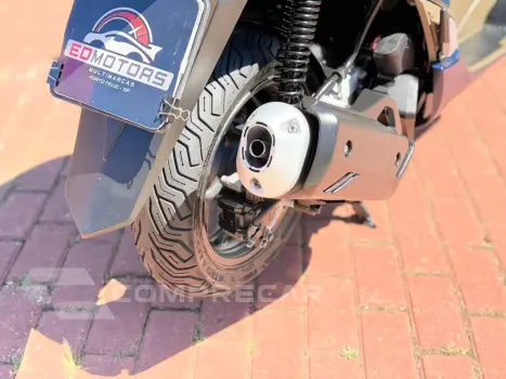 PCX 160 DLX ABS