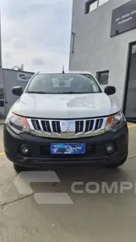 L200 TRITON 2.4 16V Turbo Sport GL CD 4X4